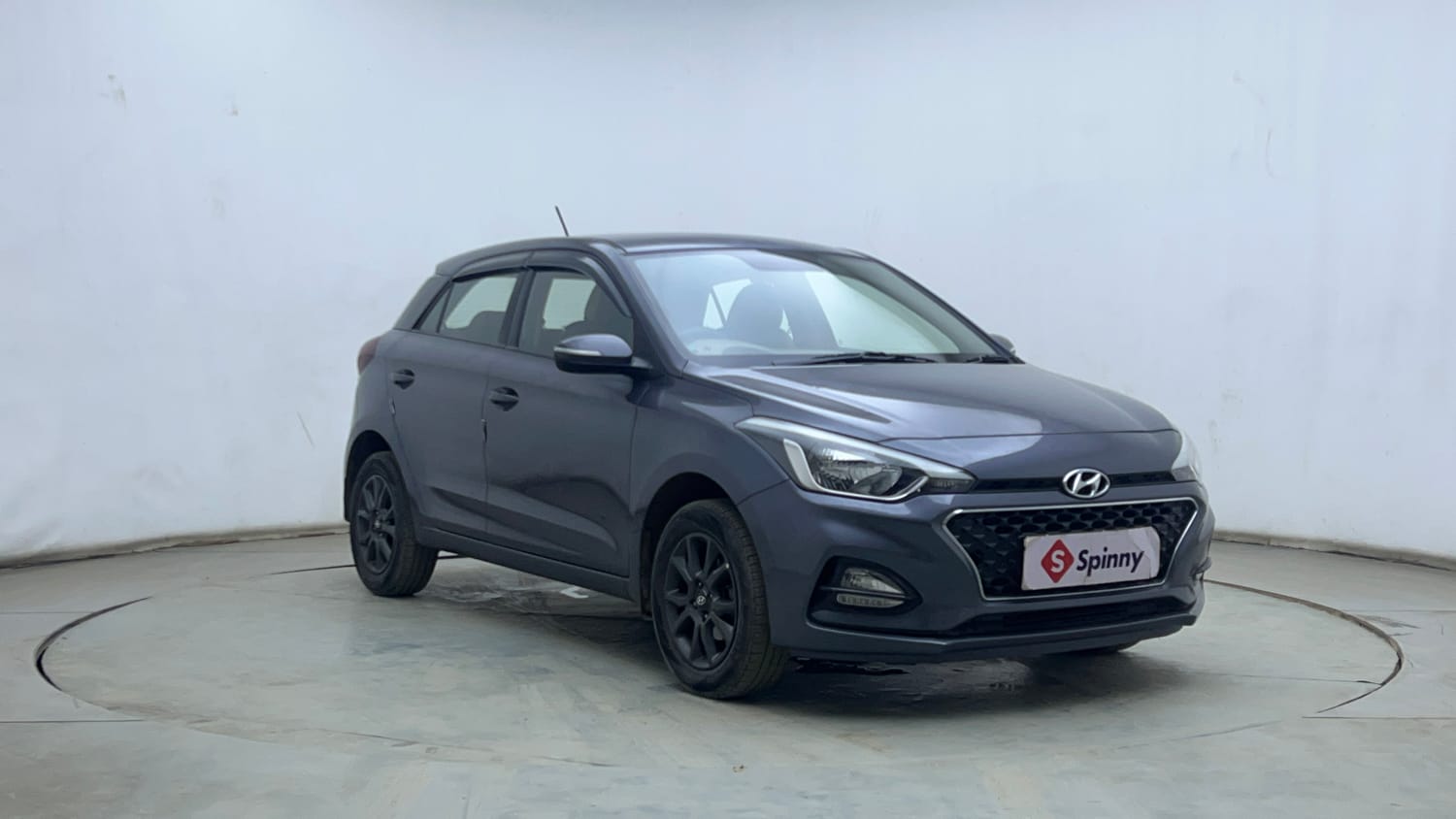 Used 2019 Hyundai Elite i20 Sportz Plus 1.2 Petrol Manual exterior RIGHT FRONT CORNER VIEW