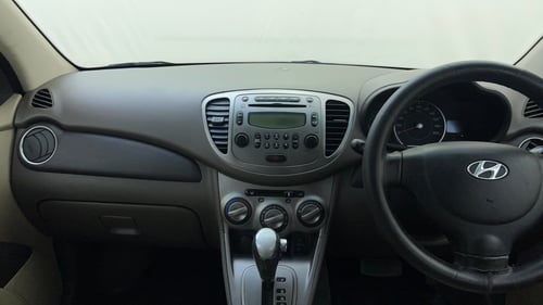 Used 2012 Hyundai i10 Sportz 1.2 AT Kappa2 Petrol Automatic interior MUSIC SYSTEM & AC CONTROL VIEW
