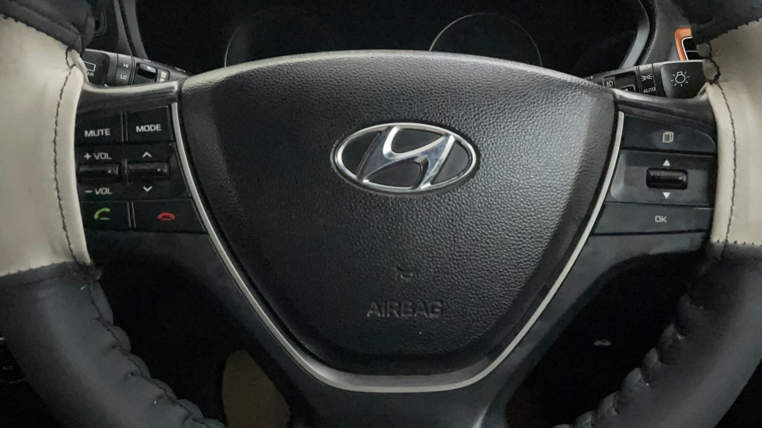 Used 2016 Hyundai i20 Active 1.2 SX Petrol Manual top_features Airbags