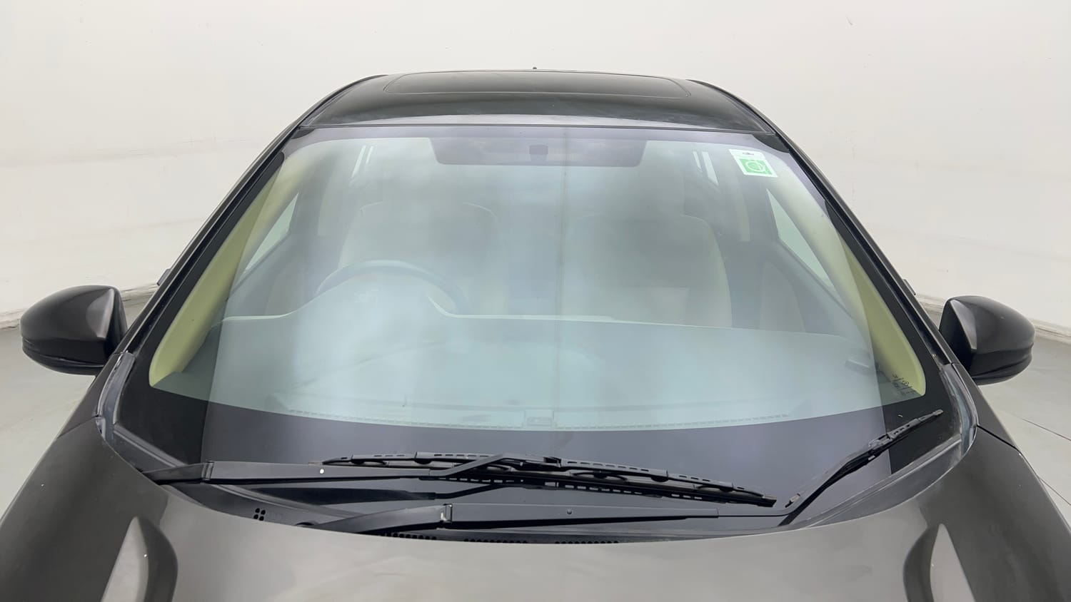 Used 2016 Honda City VX Petrol Manual exterior FRONT WINDSHIELD VIEW