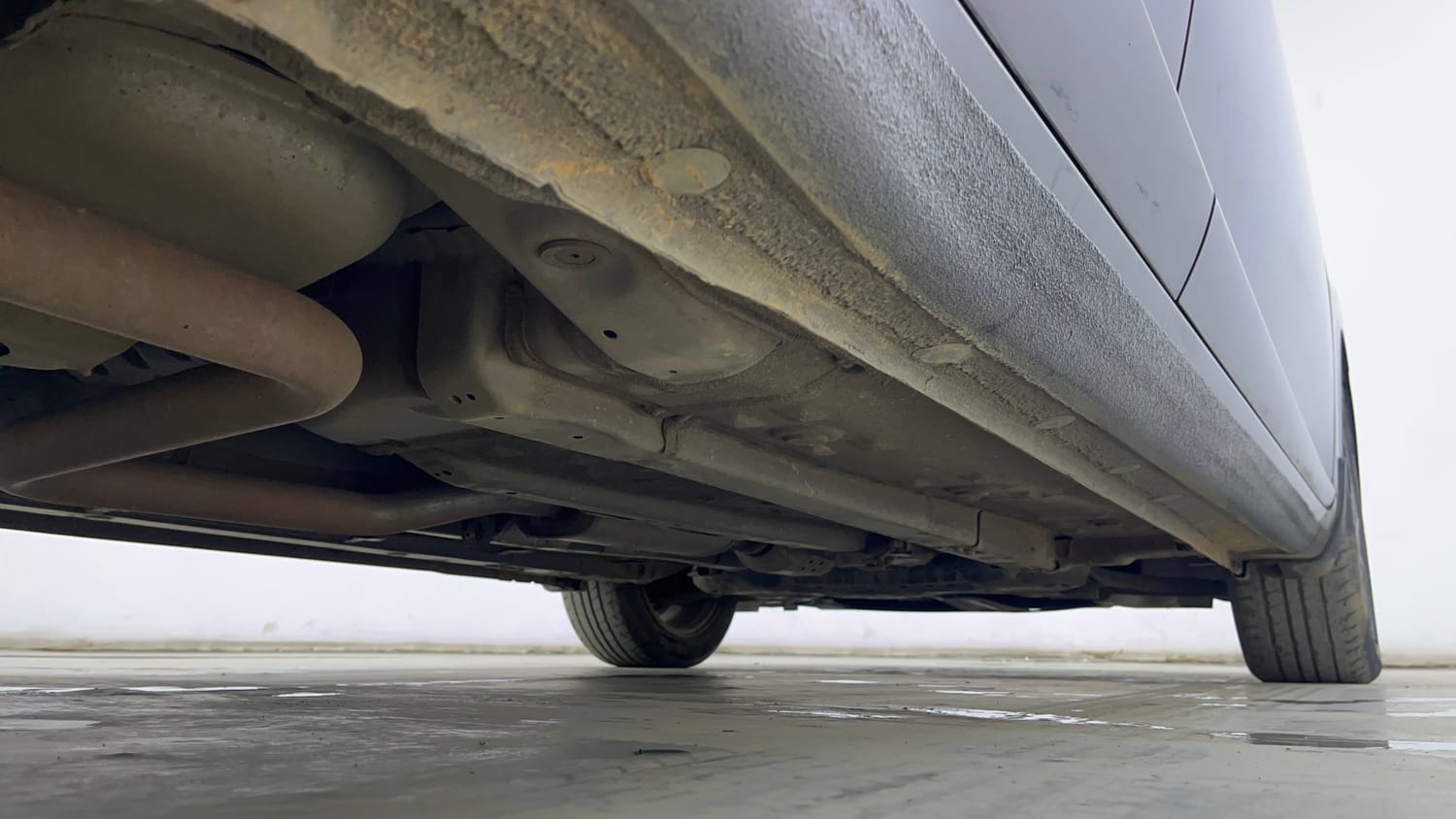 Used 2024 Hyundai Verna SX (O) 1.5 Turbo Petrol DCT Petrol Automatic extra REAR RIGHT UNDERBODY VIEW