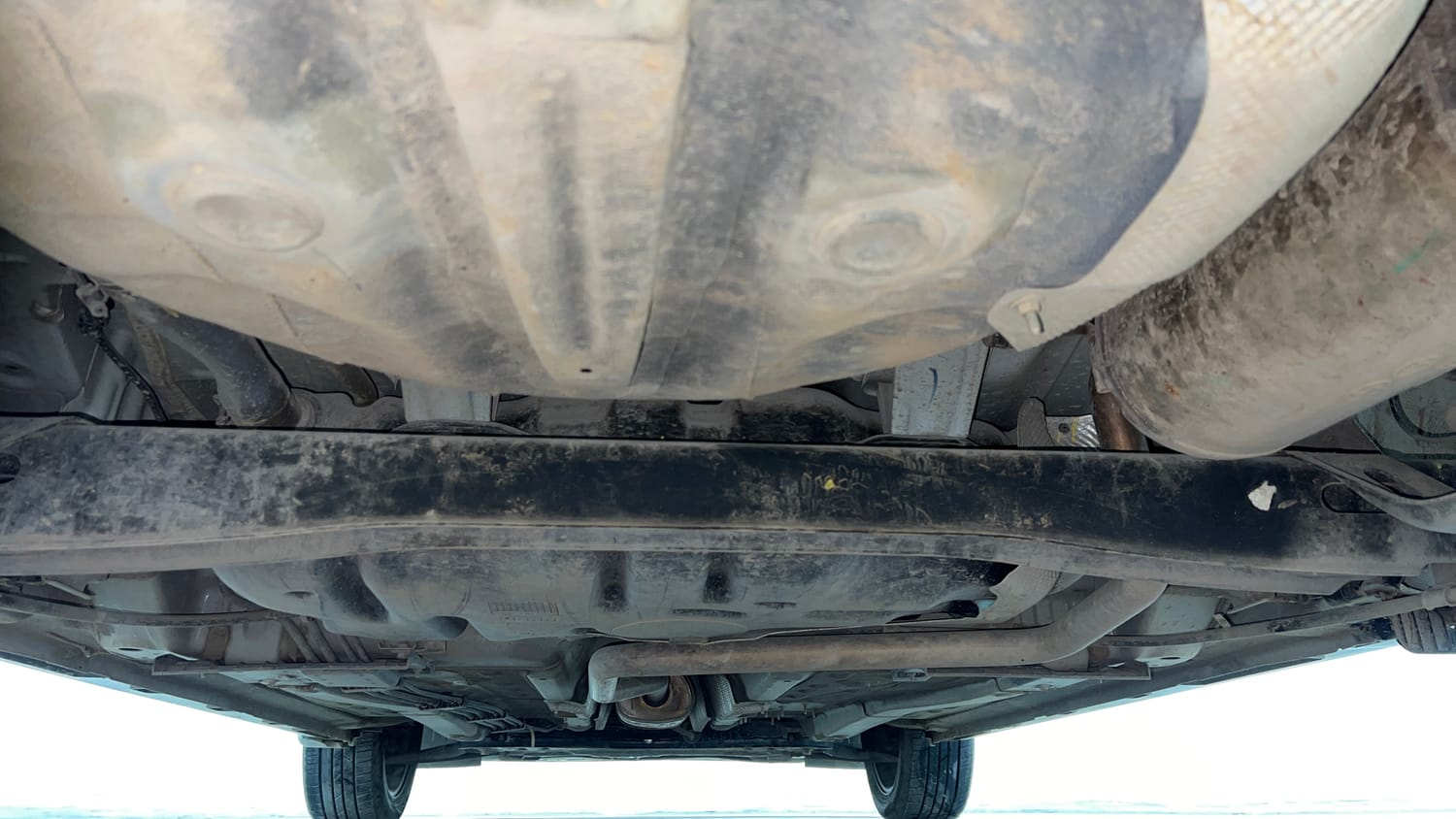 Used 2023 Hyundai i20 Asta (O) 1.2 IVT Petrol Automatic extra REAR UNDERBODY VIEW (TAKEN FROM REAR)