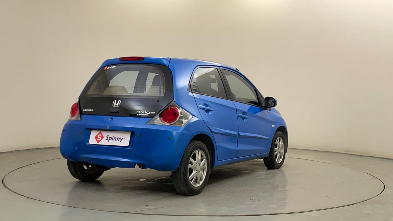 Used 2013 Honda Brio VX MT Petrol Manual exterior RIGHT REAR CORNER VIEW