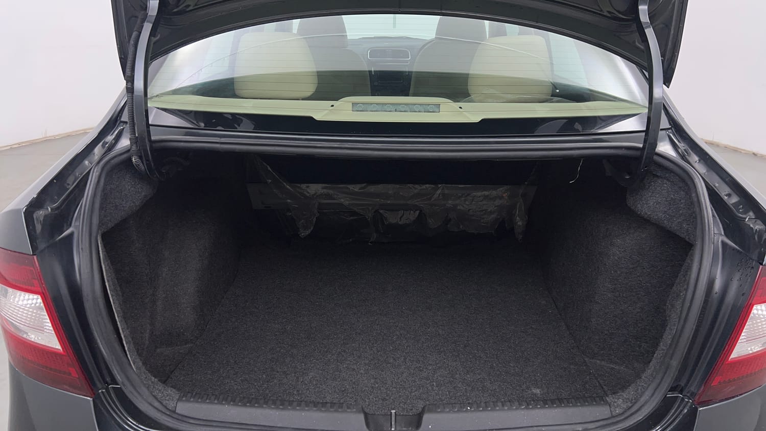 Used 2020 Skoda Rapid Style AT Petrol Automatic interior DICKY INSIDE VIEW