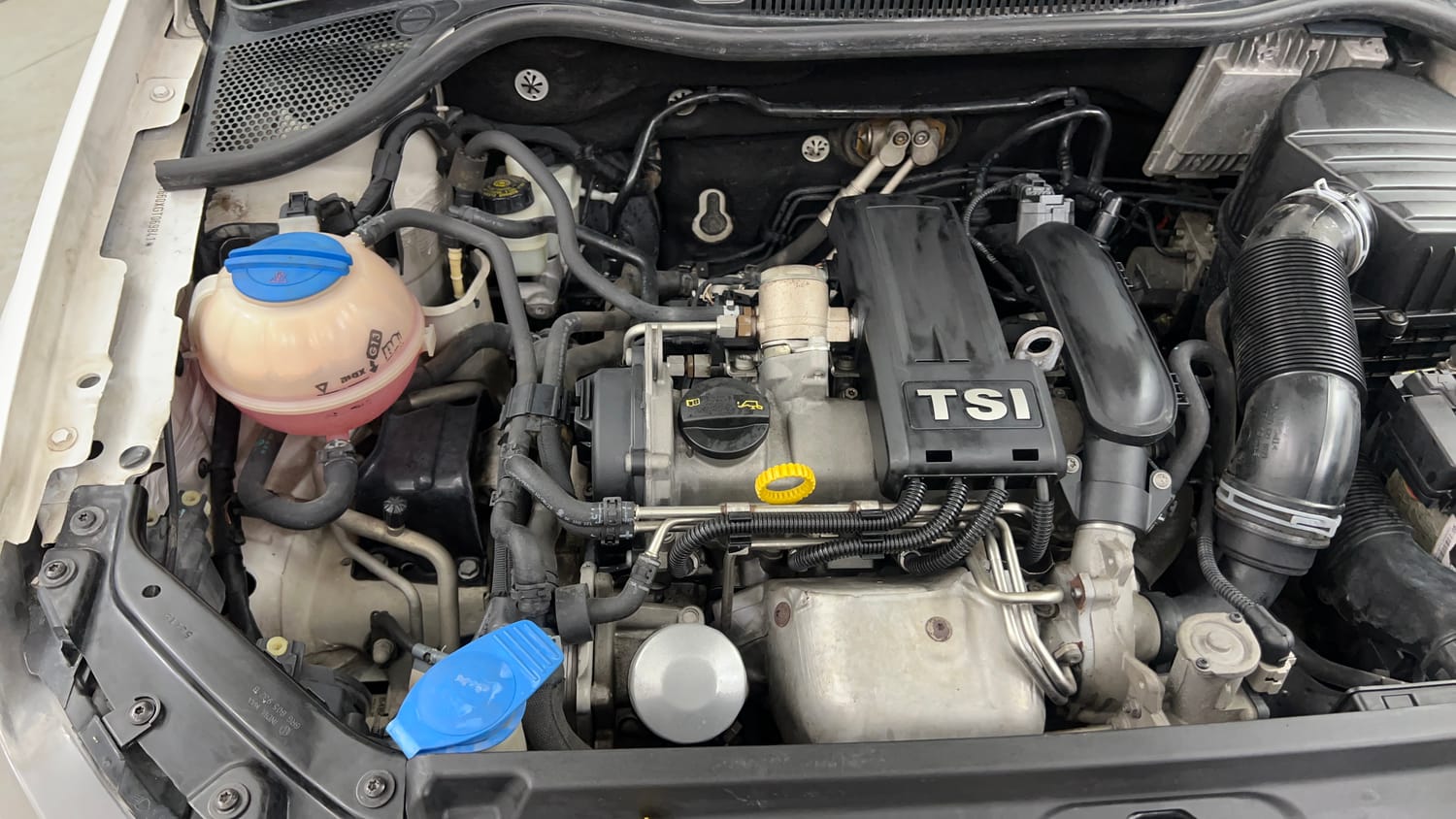 Used 2016 Volkswagen Polo GT TSI Petrol Automatic engine ENGINE RIGHT SIDE VIEW