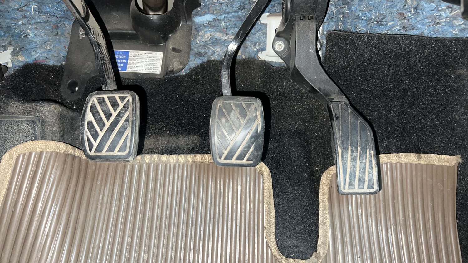 Used 2021 maruti-suzuki Vitara Brezza ZXi Petrol Manual interior PEDALS VIEW
