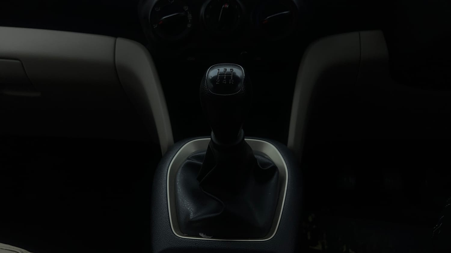 Used 2019 Hyundai Santro Asta Petrol Manual interior GEAR  KNOB VIEW