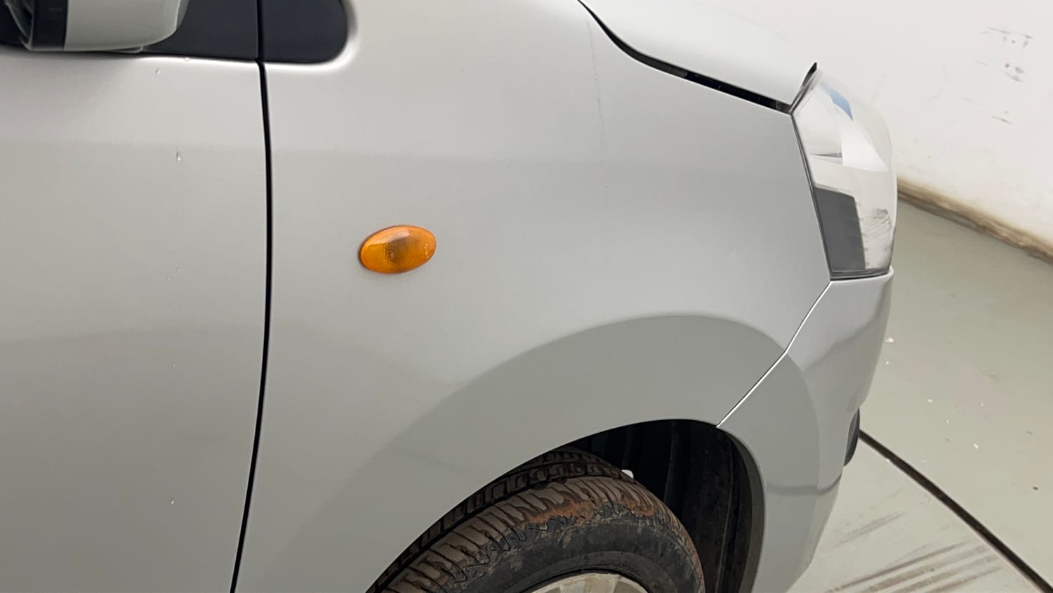 Used 2018 Maruti Suzuki Wagon R 1.0 VXI AMT (O) Petrol Automatic dents MINOR DENT