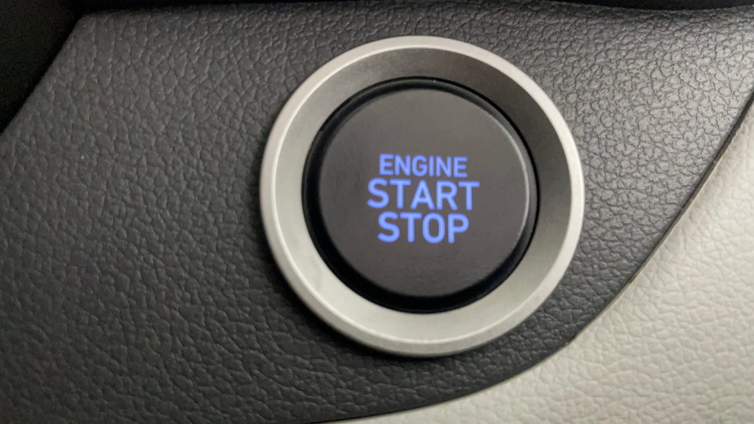 Used 2024 Hyundai Grand i10 Nios Asta 1.2 Kappa AMT Petrol Automatic top_features Keyless start