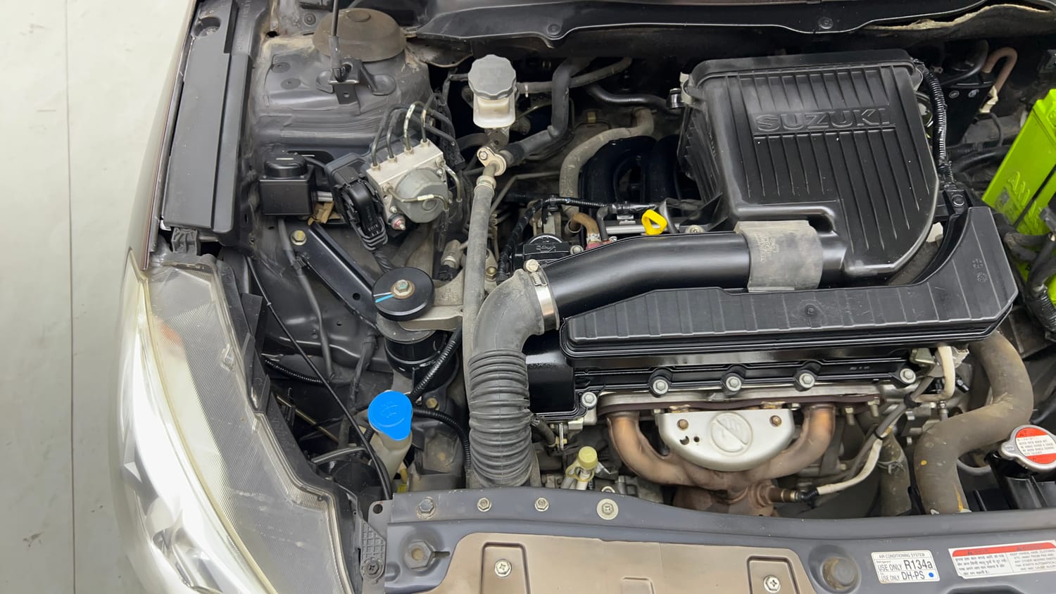 Used 2016 Maruti Suzuki Ciaz ZXi Petrol Manual engine ENGINE RIGHT SIDE VIEW