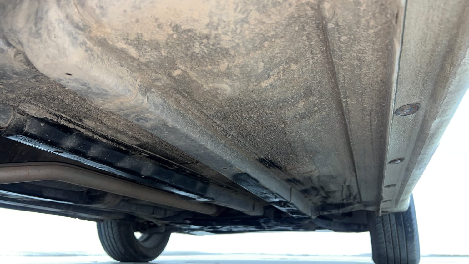 Used 2015 Hyundai Elite i20 Asta 1.2 Petrol Manual extra REAR RIGHT UNDERBODY VIEW
