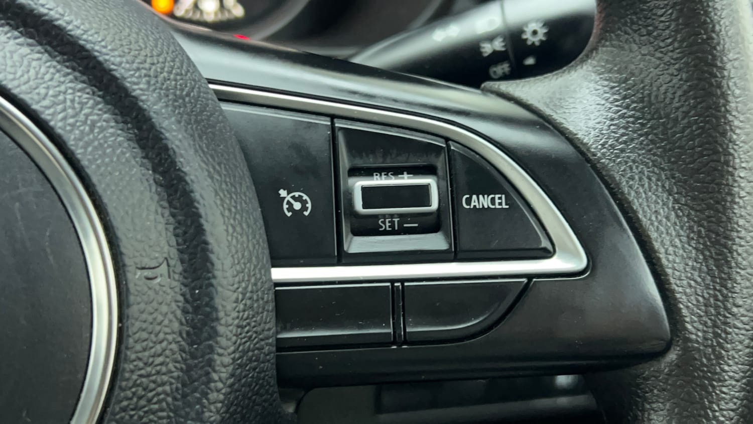 Used 2025 Maruti Suzuki Grand Vitara Delta Smart Hybrid Petrol Manual top_features Cruise control