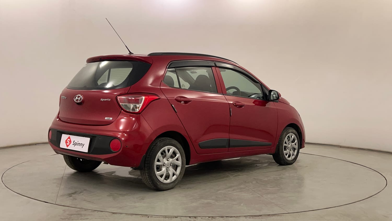 Used 2017 Hyundai Grand i10 Sportz (O) 1.2 Kappa VTVT Petrol Manual exterior RIGHT REAR CORNER VIEW