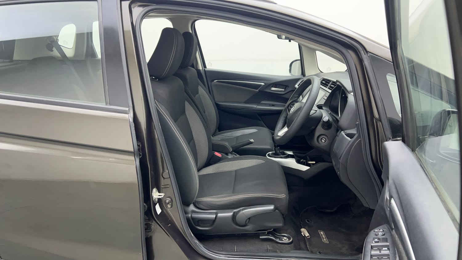 Used 2018 Honda WR-V VX MT Petrol Petrol Manual interior RIGHT SIDE FRONT DOOR CABIN VIEW