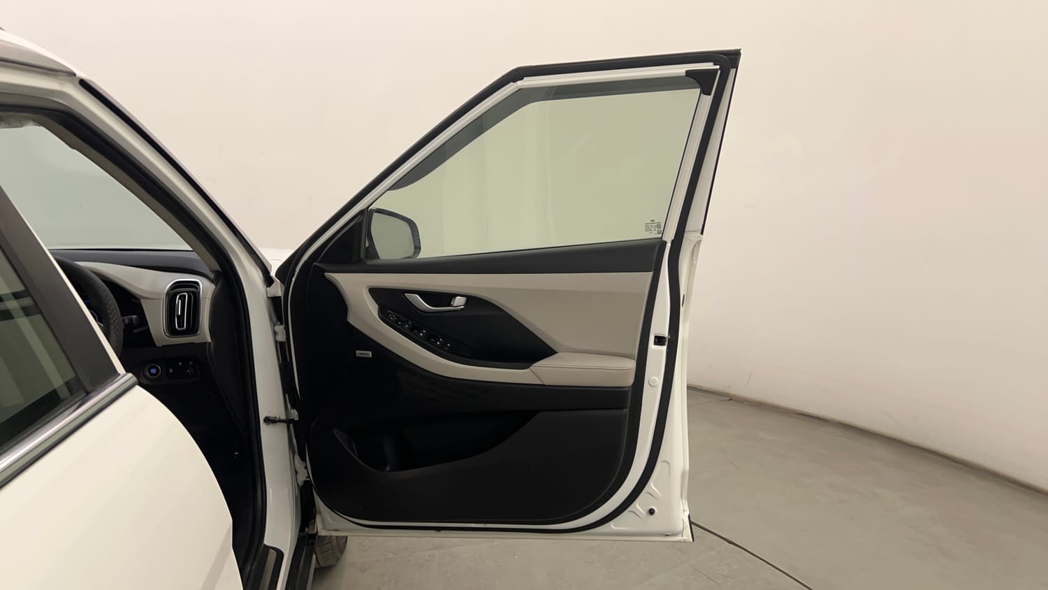Used 2023 Hyundai Creta SX (O) 1.5 Petrol IVT Petrol Automatic interior RIGHT FRONT DOOR OPEN VIEW