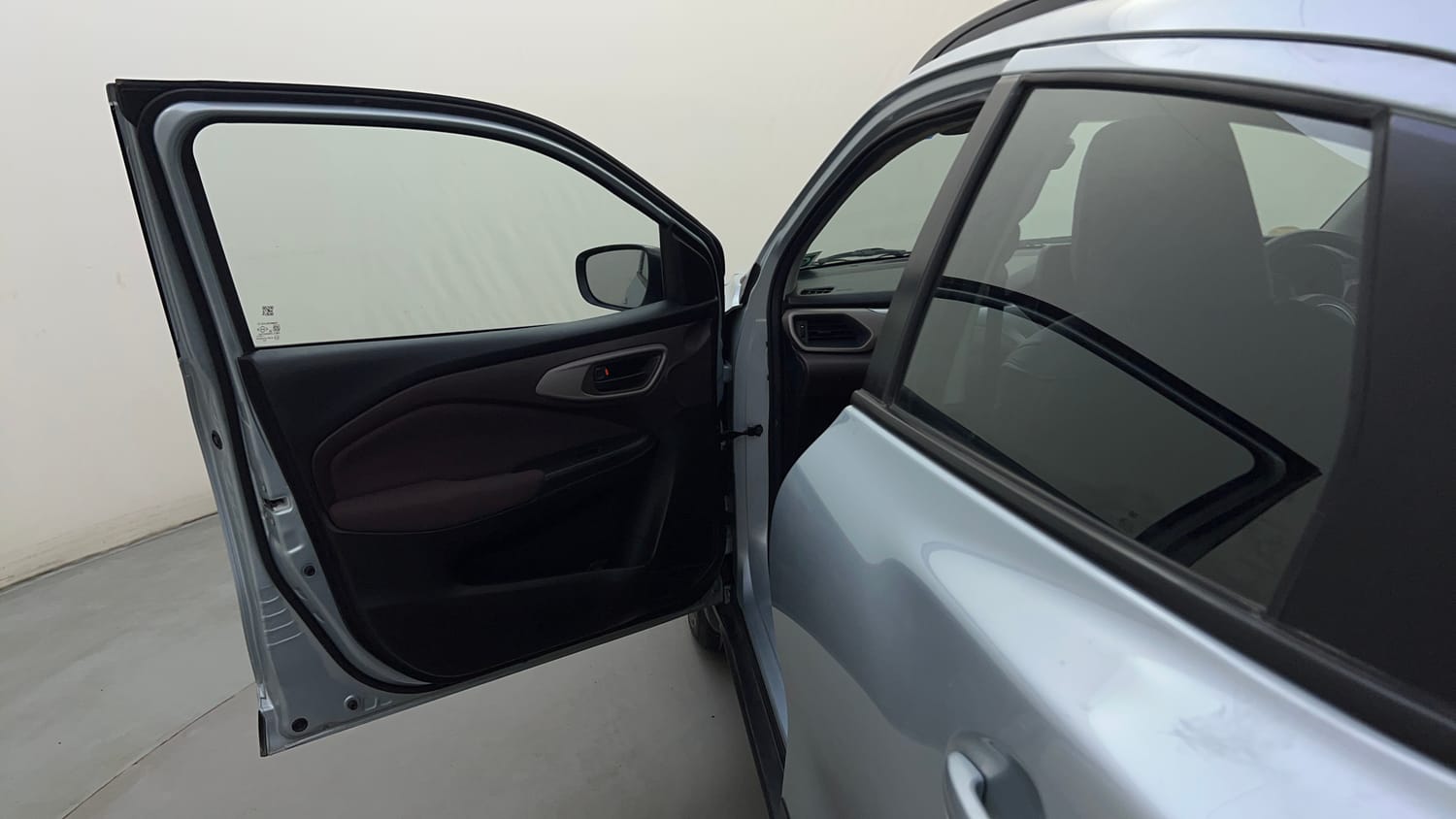 Used 2024 Maruti Suzuki Fronx Delta Plus (O) 1.2L MT Petrol Manual interior LEFT FRONT DOOR OPEN VIEW