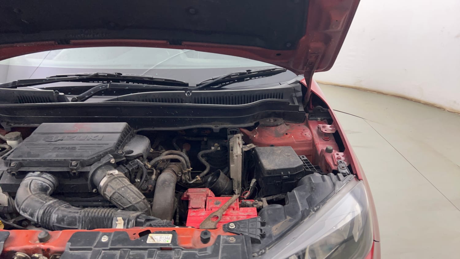 Used 2019 Maruti Suzuki Vitara Brezza [2016-2020] LDi Diesel Manual engine ENGINE LEFT SIDE HINGE & APRON VIEW