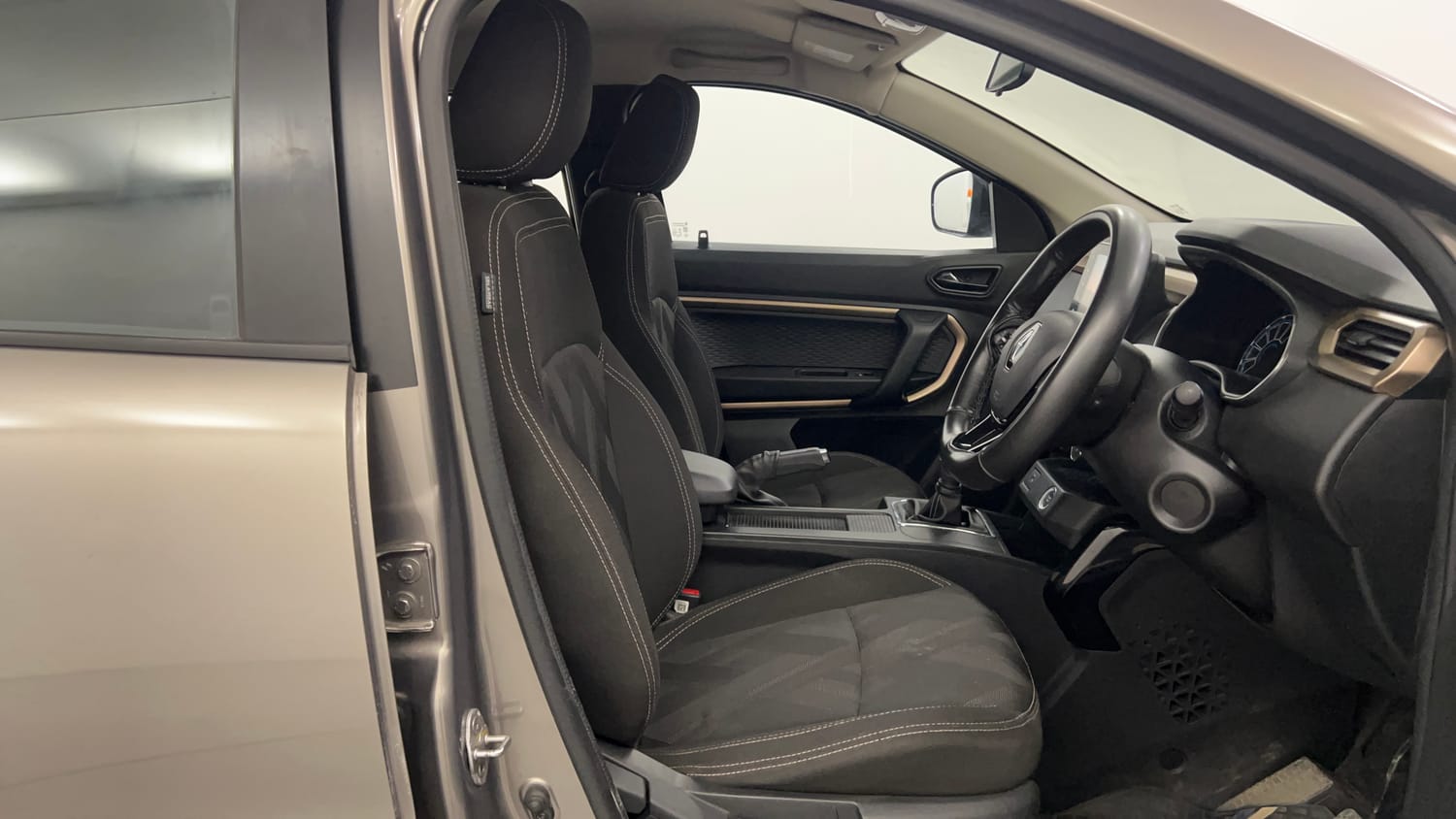 Used 2021 Renault Kiger RXT AMT Petrol Automatic interior RIGHT SIDE FRONT DOOR CABIN VIEW