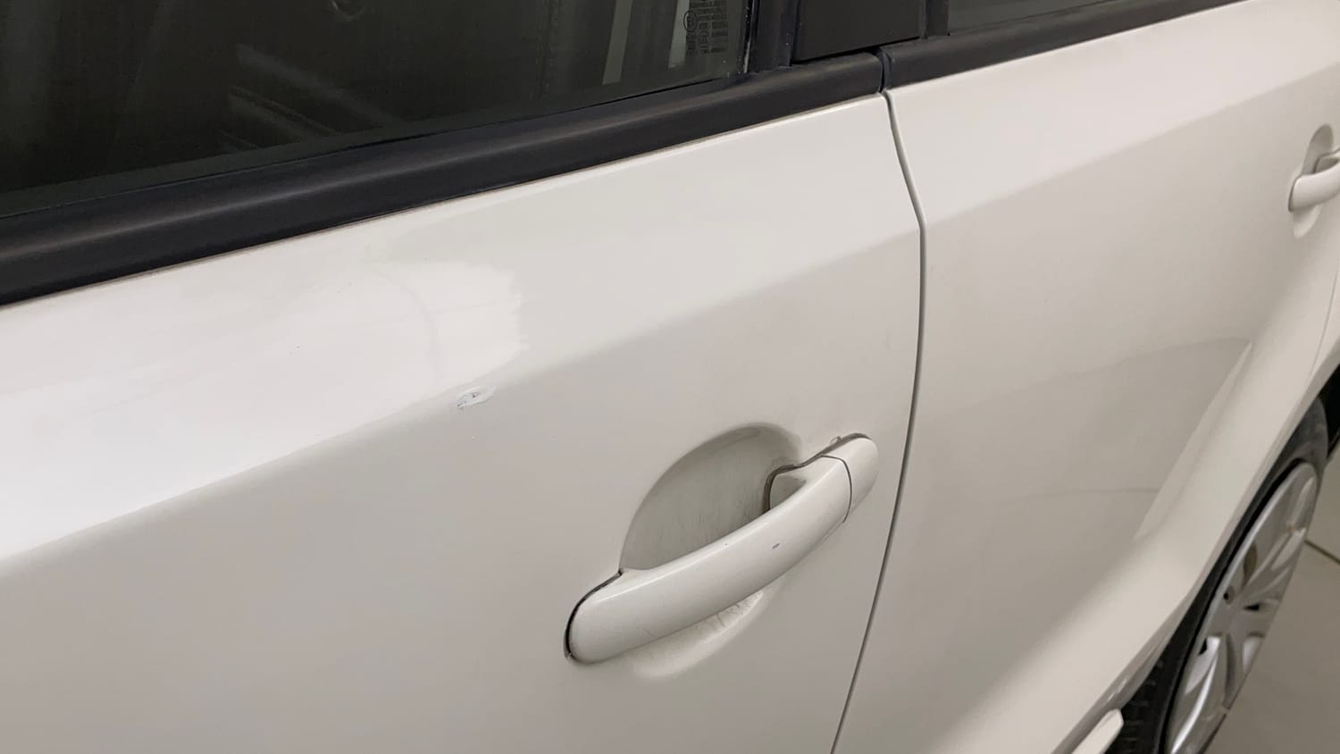 Used 2014 Volkswagen Polo Comfortline 1.2L (D) Diesel Manual dents MINOR SCRATCH