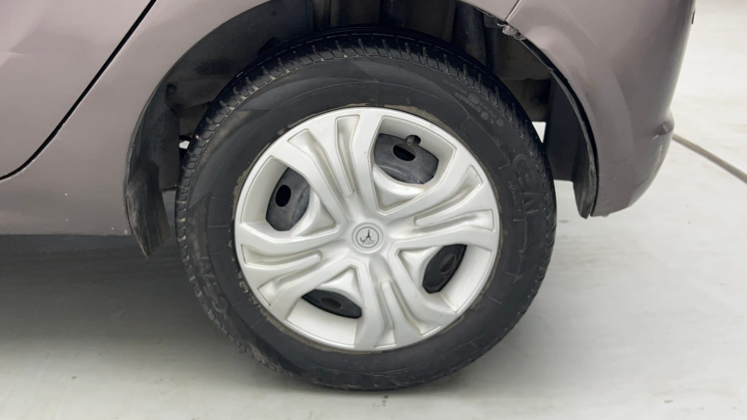 Used 2017 Tata Tiago Revotron XZ w/o Alloy Petrol Manual tyres LEFT REAR TYRE RIM VIEW