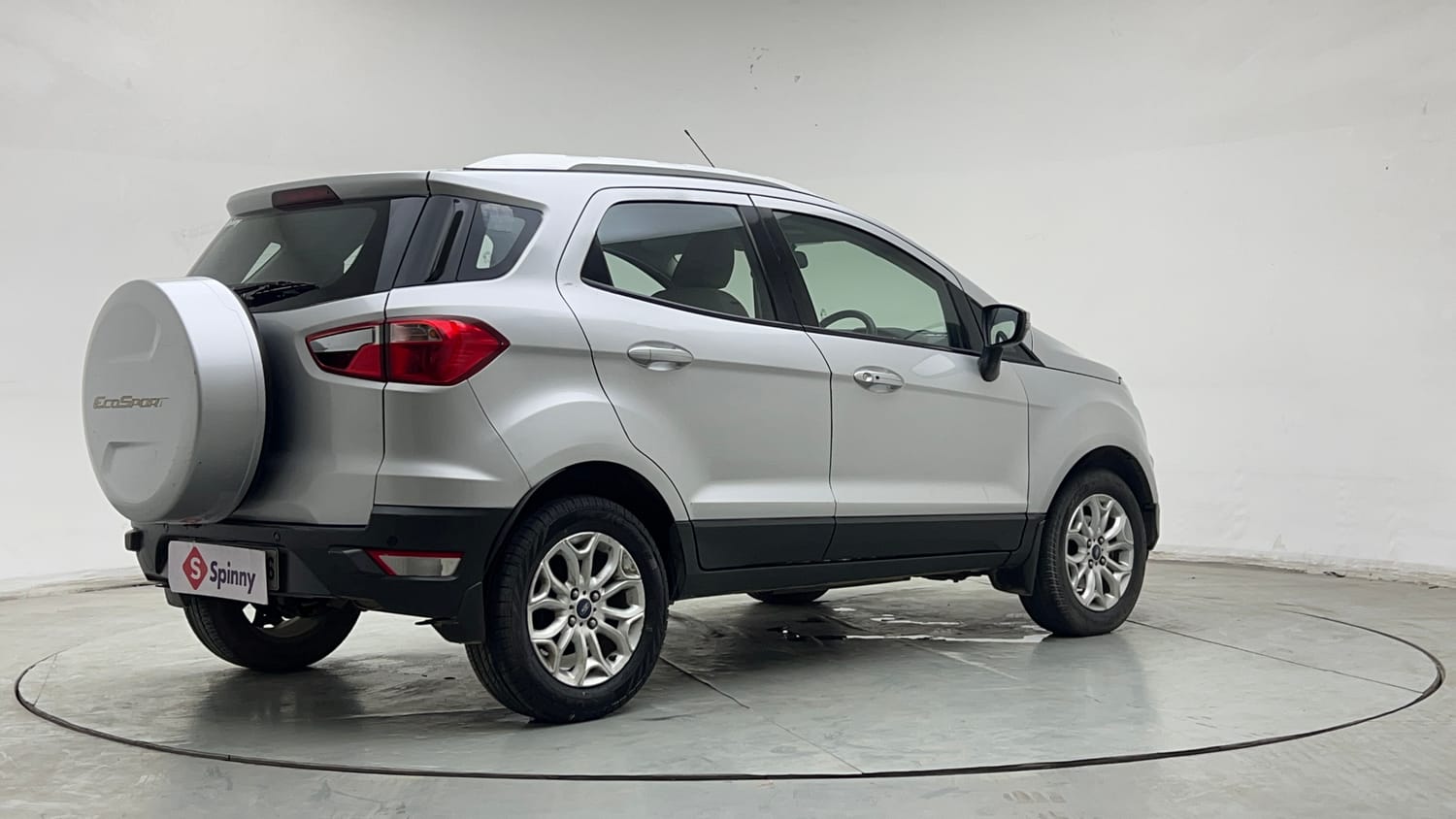 Used 2016 Ford EcoSport Titanium 1.5L Ti-VCT AT Petrol Automatic exterior RIGHT REAR CORNER VIEW