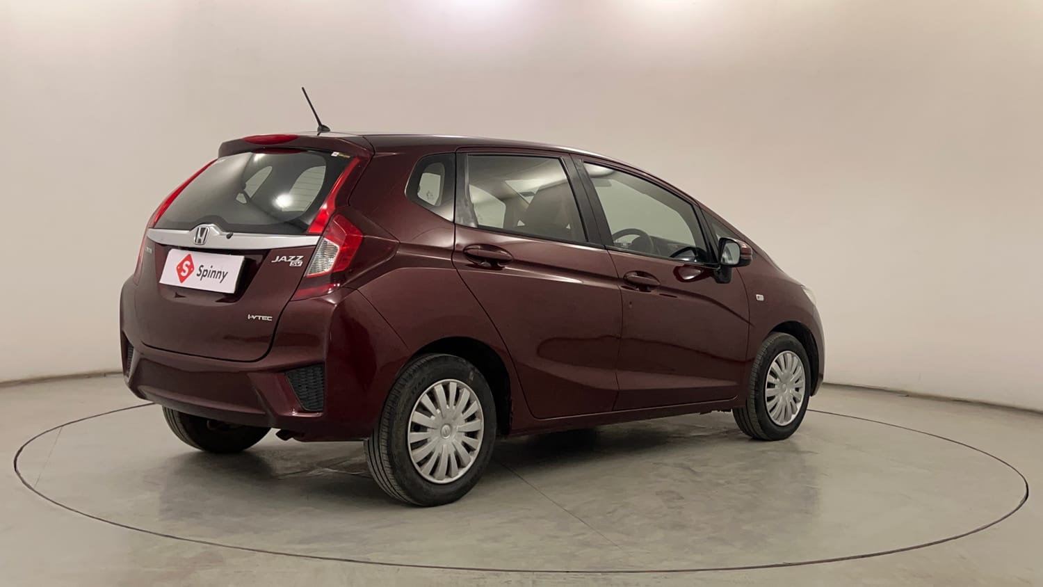 Used 2015 Honda Jazz SV Petrol Petrol Manual exterior RIGHT REAR CORNER VIEW