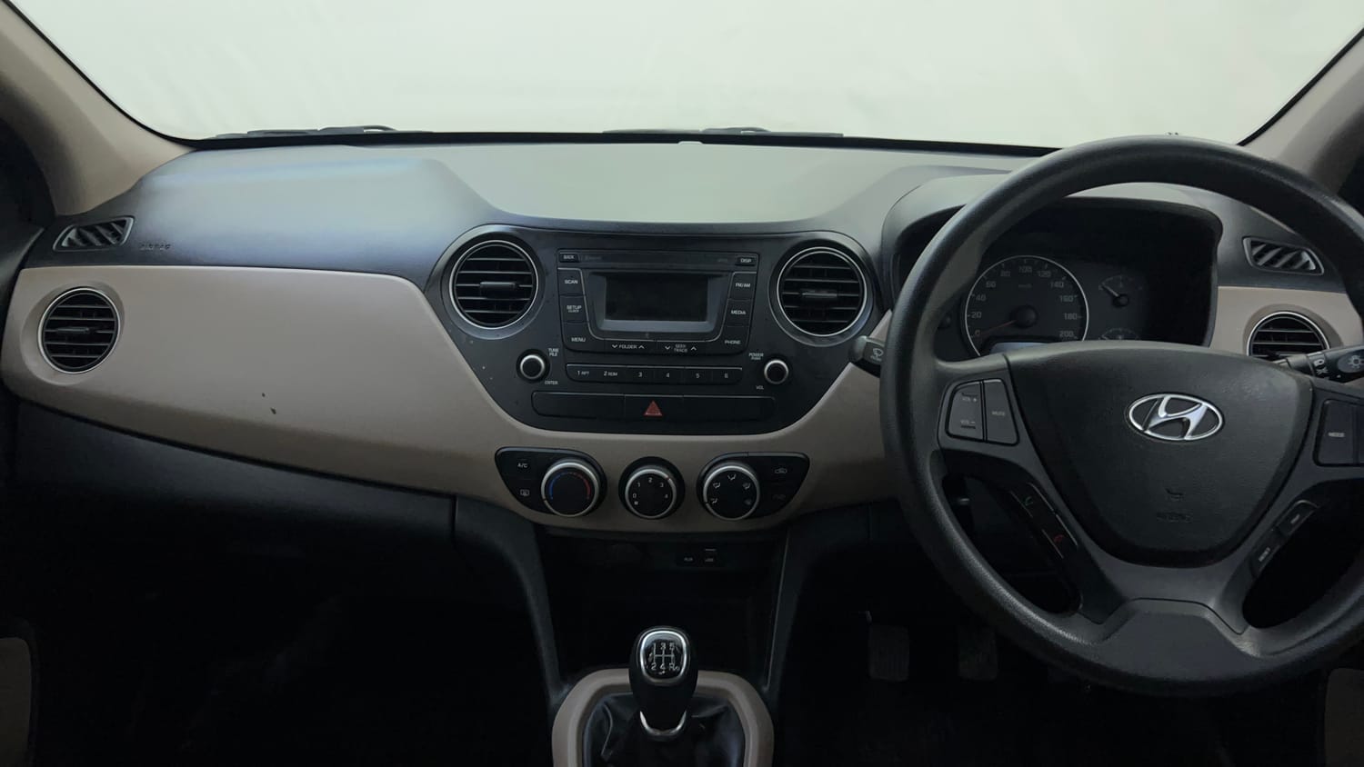 Used 2016 Hyundai Grand i10 Sportz 1.2 Kappa VTVT Petrol Manual interior MUSIC SYSTEM & AC CONTROL VIEW