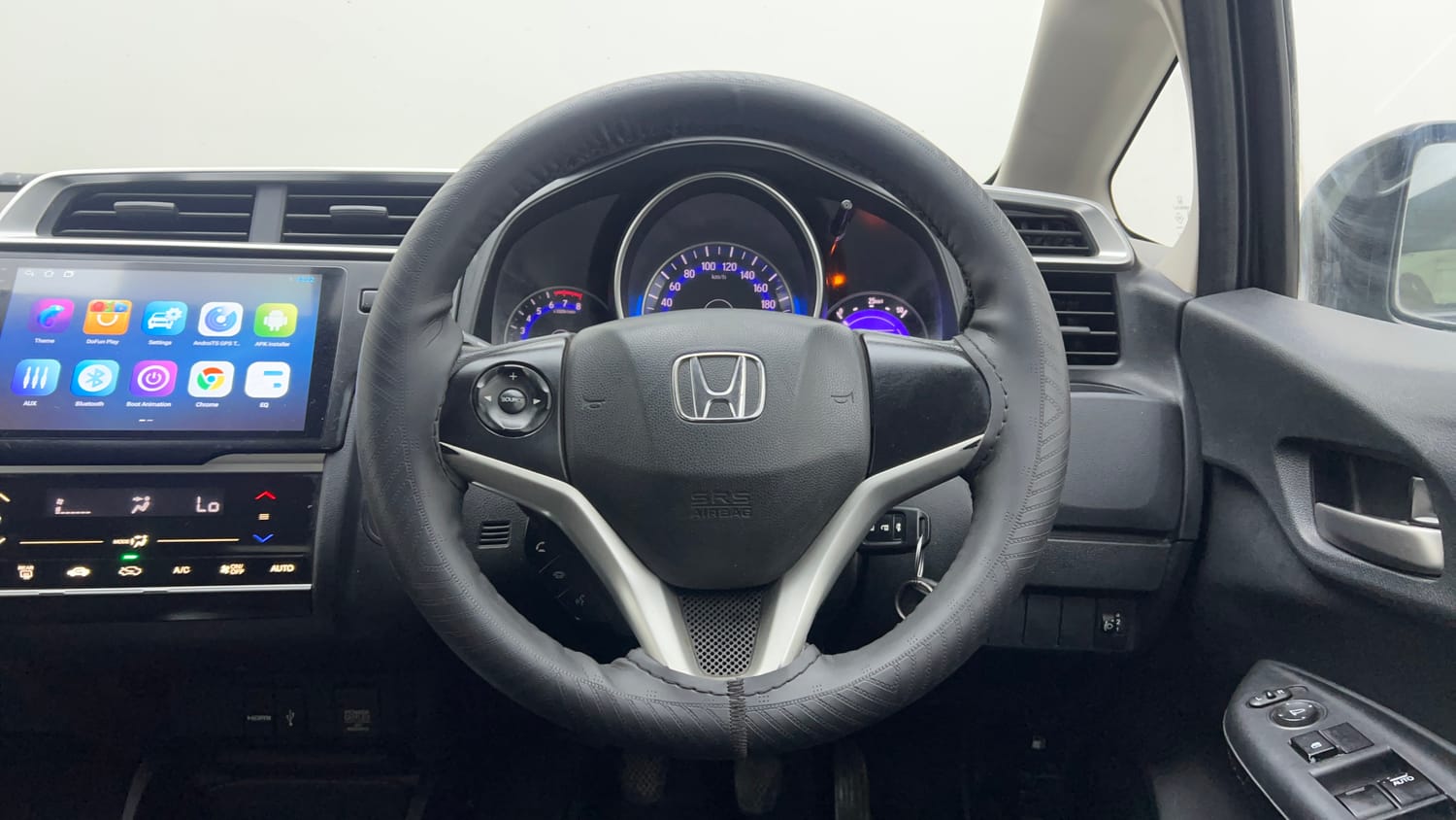 Used 2018 Honda WR-V VX MT Petrol Petrol Manual interior STEERING VIEW
