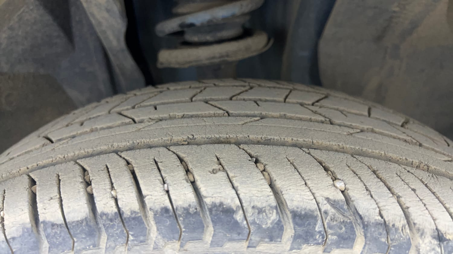 Used 2021 Renault Kiger RXT AMT Dual Tone Petrol Automatic tyres RIGHT FRONT TYRE TREAD VIEW