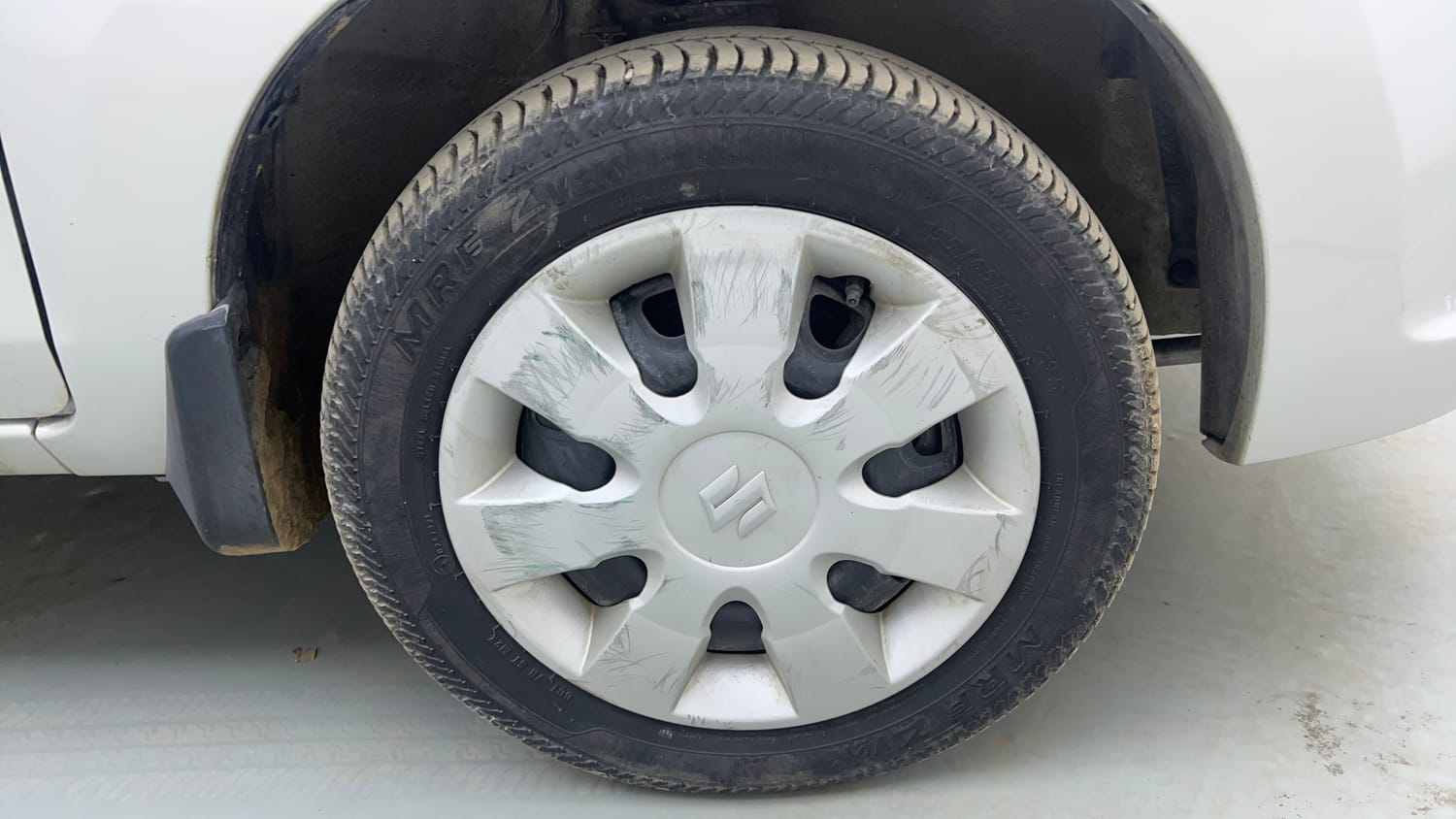 Used 2018 Maruti Suzuki Alto K10 VXi Petrol Manual tyres RIGHT FRONT TYRE RIM VIEW