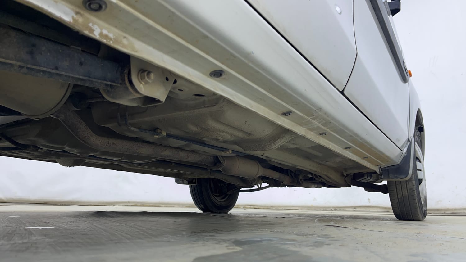 Used 2021 Maruti Suzuki Alto 800 LXi Petrol Manual extra REAR RIGHT UNDERBODY VIEW