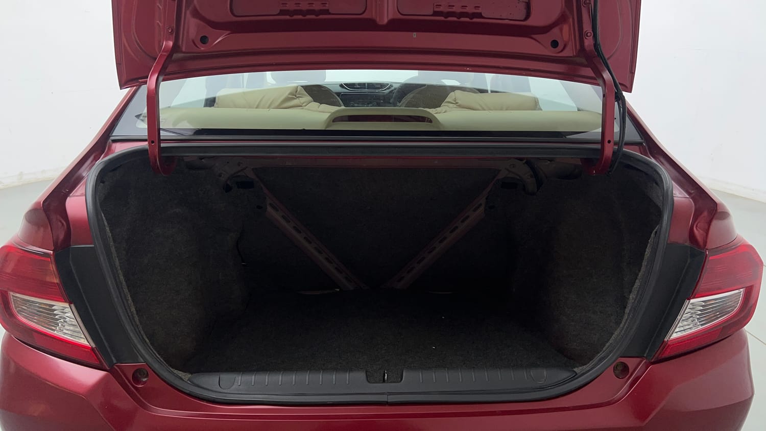 Used 2019 Honda Amaze 1.2 S MT Petrol Petrol Manual interior DICKY INSIDE VIEW