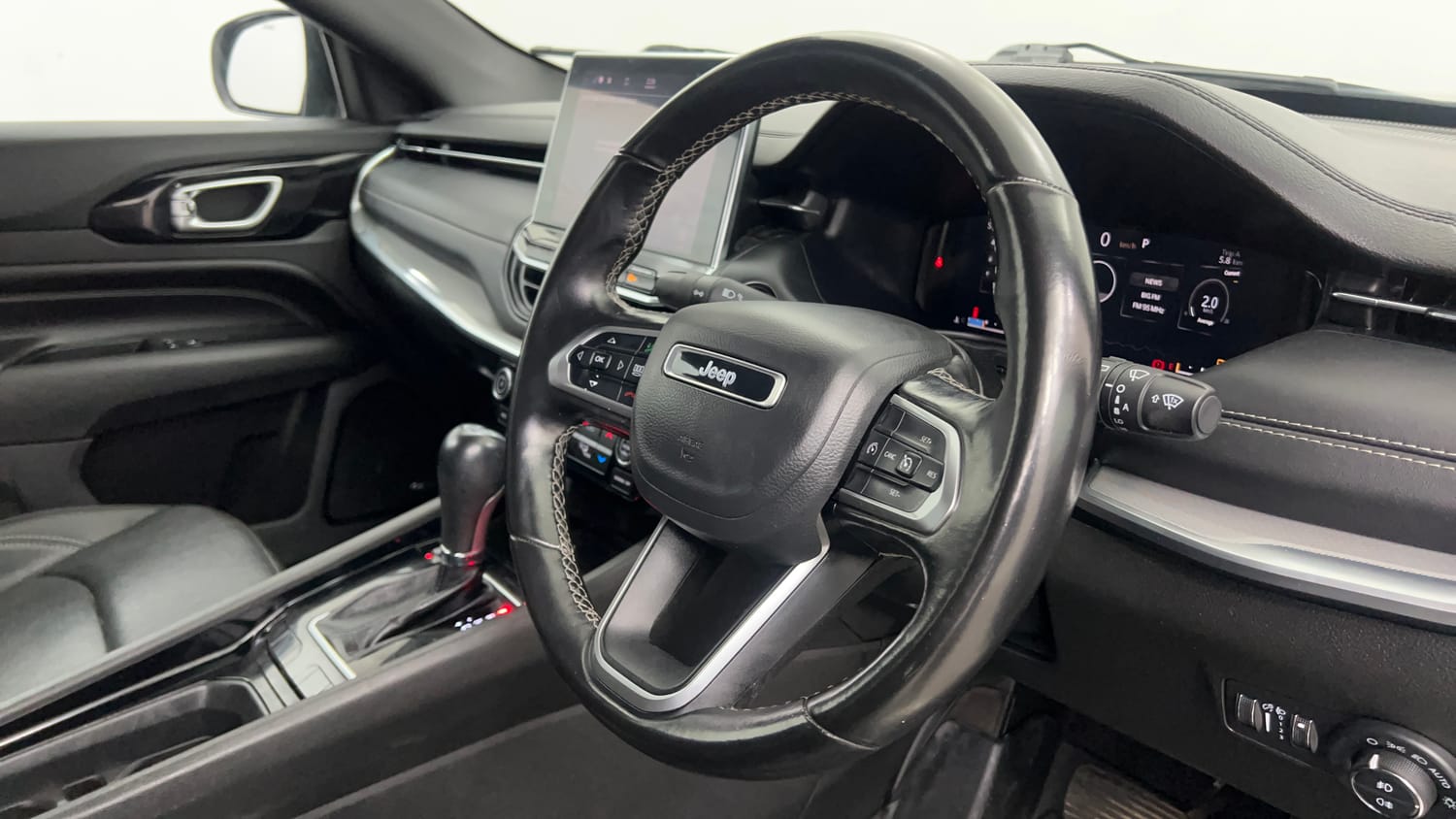 Used 2022 Jeep Compass Model S (O) 1.4 Petrol DCT Petrol Automatic interior STEERING VIEW