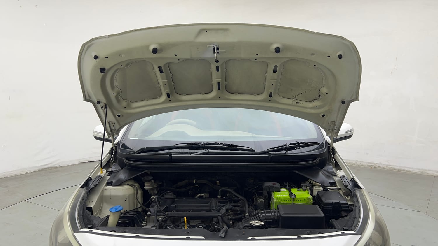 Used 2015 Hyundai Elite i20 Asta 1.2 Petrol Manual engine ENGINE & BONNET OPEN FRONT VIEW