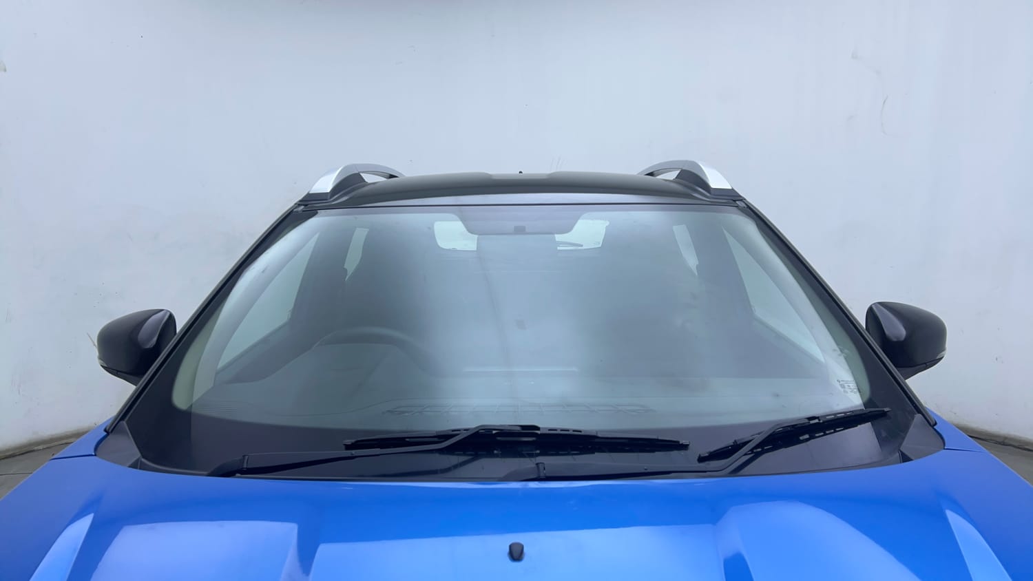 Used 2021 Renault Kiger RXT AMT Dual Tone Petrol Automatic exterior FRONT WINDSHIELD VIEW