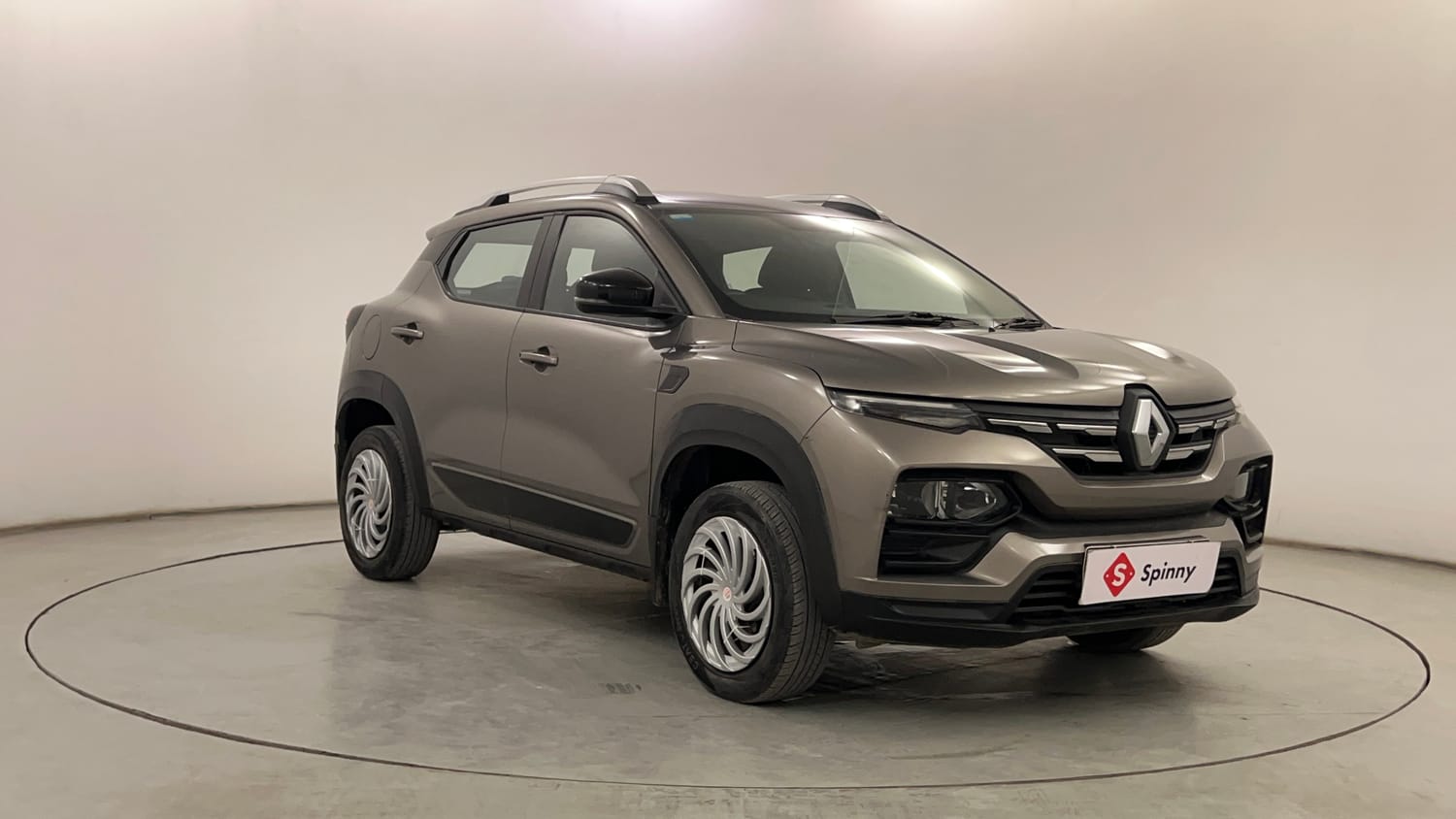 Used 2021 Renault Kiger RXT AMT Petrol Automatic exterior RIGHT FRONT CORNER VIEW