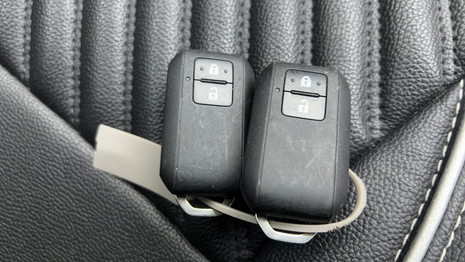Used 2025 Maruti Suzuki Ignis Alpha 1.2 AMT Petrol Automatic extra CAR KEY VIEW