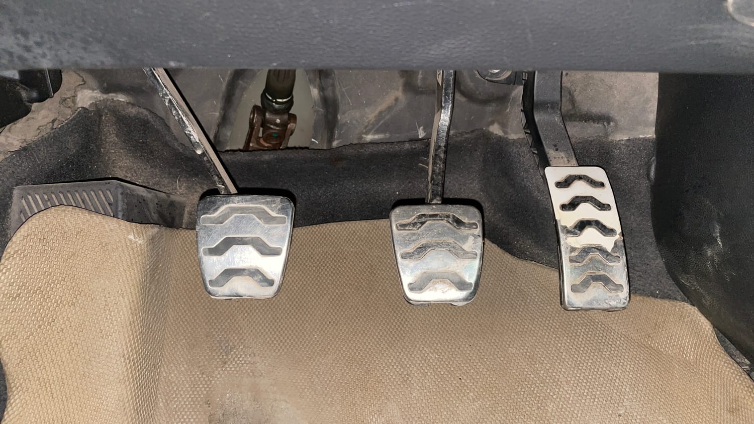 Used 2016 Hyundai i20 Active 1.2 SX Petrol Manual interior PEDALS VIEW