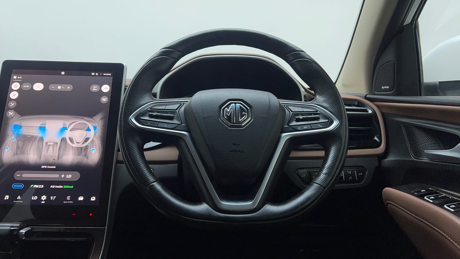 Used 2023 MG Motors Hector Plus Savvy Pro 1.5 Turbo Petrol CVT 6 STR Petrol Automatic interior STEERING VIEW