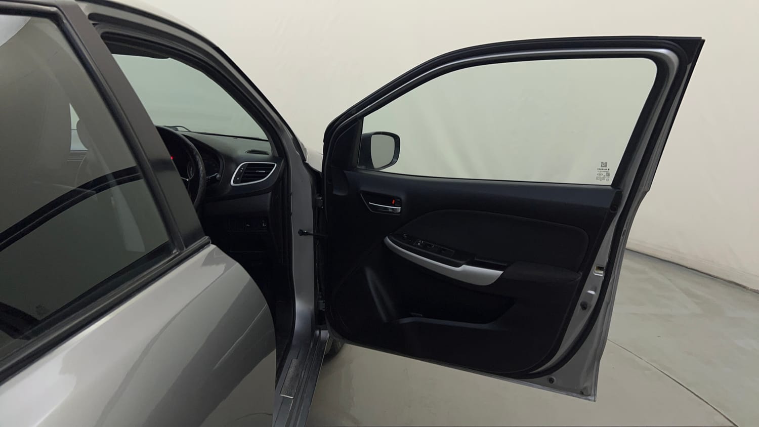 Used 2019 Maruti Suzuki Baleno Delta 1.2 Petrol Manual interior RIGHT FRONT DOOR OPEN VIEW