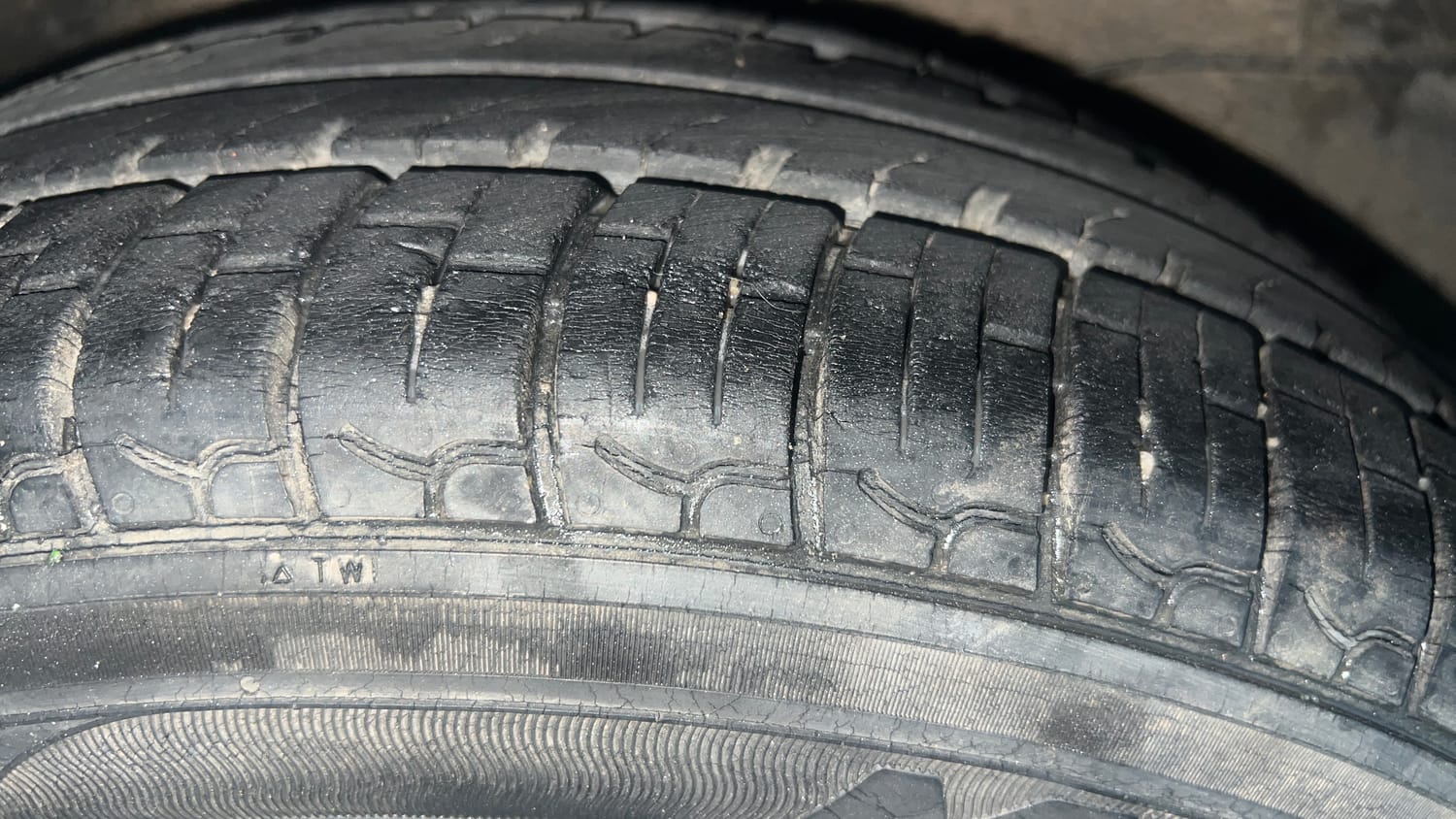Used 2019 Hyundai Santro Asta Petrol Manual tyres RIGHT REAR TYRE TREAD VIEW