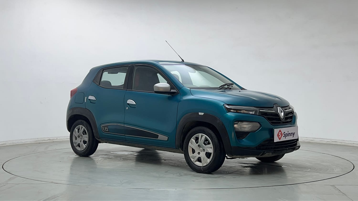Used 2021 Renault Kwid RXT 1.0 AMT (O) Petrol Automatic exterior RIGHT FRONT CORNER VIEW