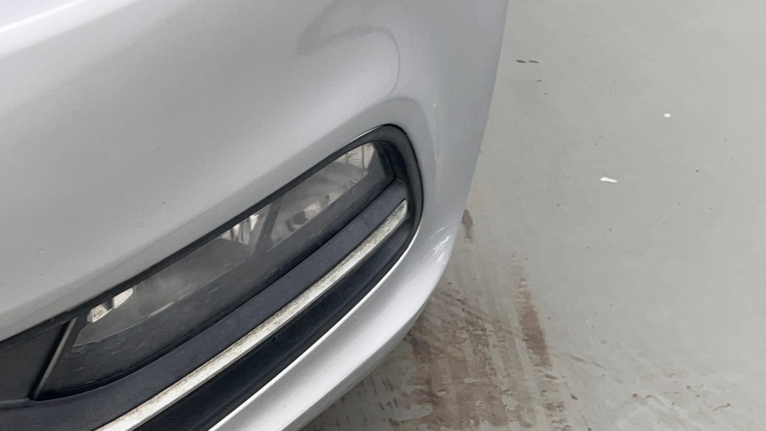 Used 2014 Volkswagen Polo Trendline 1.2L (P) Petrol Manual dents MINOR SCRATCH