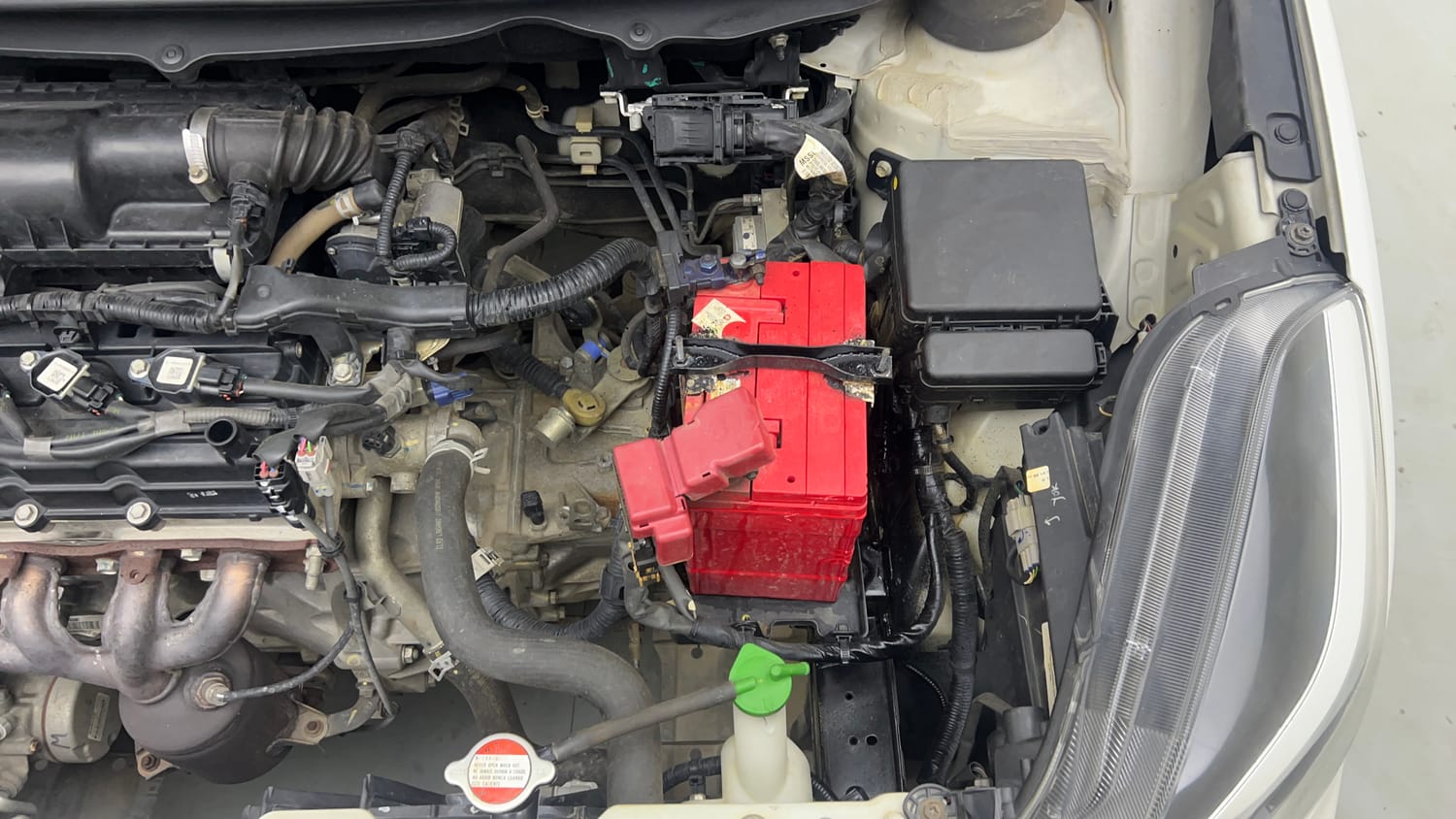 Used 2021 Maruti Suzuki Baleno Delta Petrol Manual engine ENGINE LEFT SIDE VIEW
