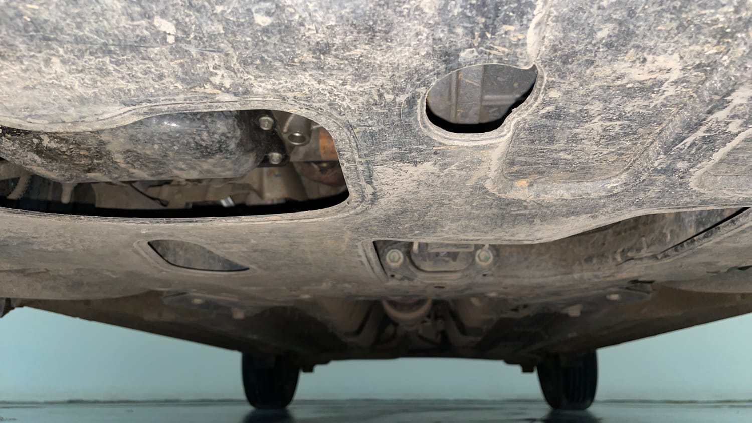 Used 2024 Hyundai Venue SX 1.2 Petrol Petrol Manual extra FRONT LEFT UNDERBODY VIEW