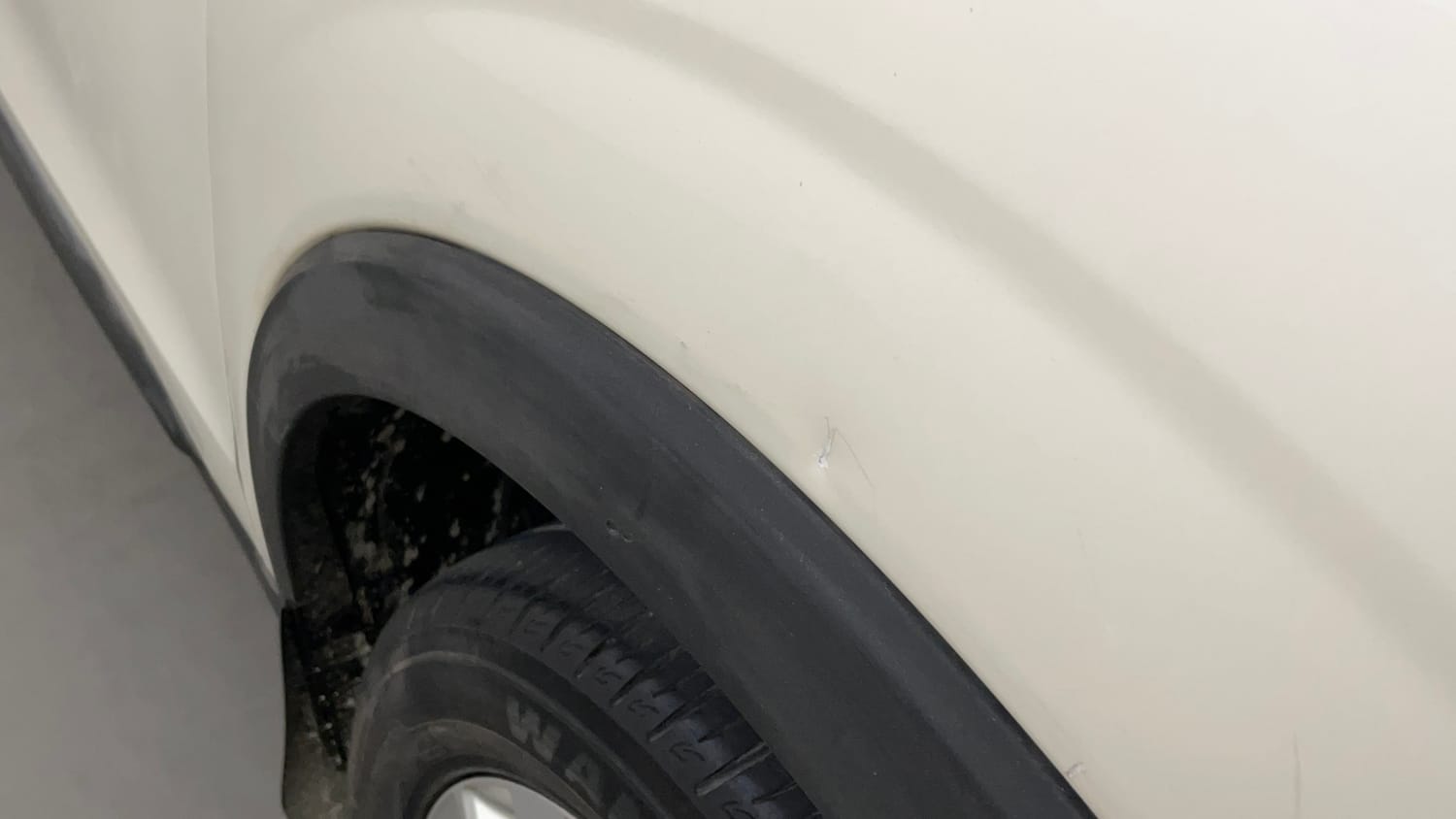 Used 2021 Mahindra XUV 300 W8 1.2 Petrol Petrol Manual dents MINOR SCRATCH