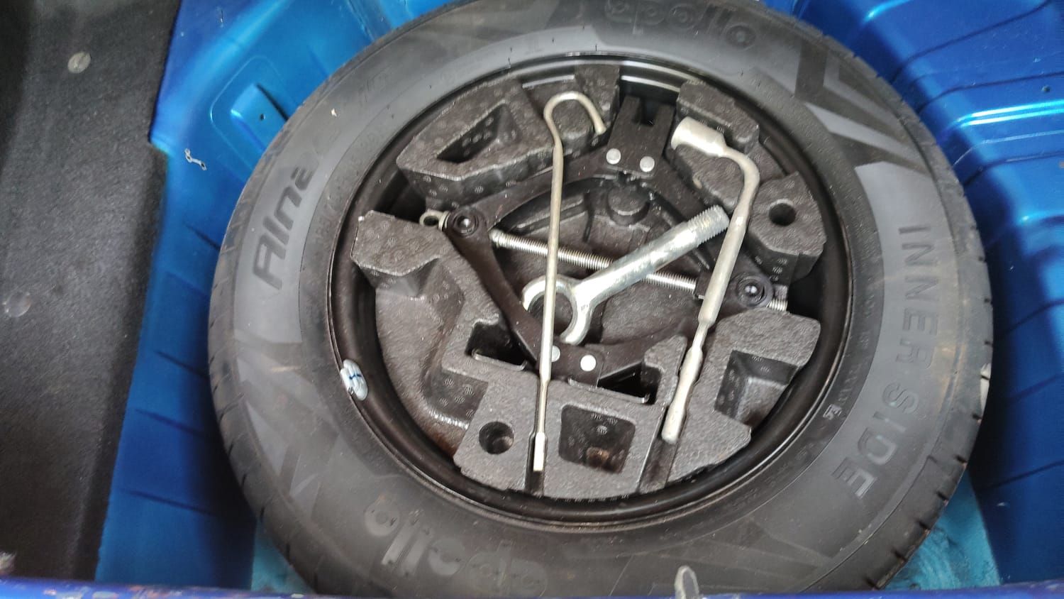 Used 2025 Tata Punch Creative Dual Tone Petrol Manual tyres SPARE TYRE VIEW