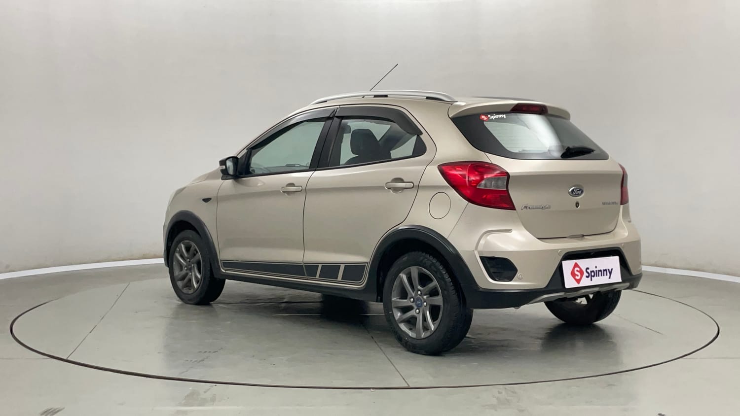 Used 2018 Ford Freestyle Titanium 1.2 Ti-VCT Petrol Manual exterior LEFT REAR CORNER VIEW