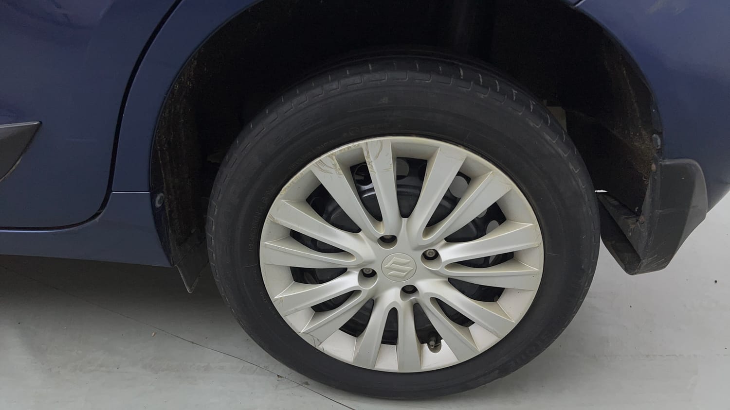 Used 2021 Maruti Suzuki Baleno Delta Petrol+CNG (Outside Fitted) Cng Manual tyres LEFT REAR TYRE RIM VIEW
