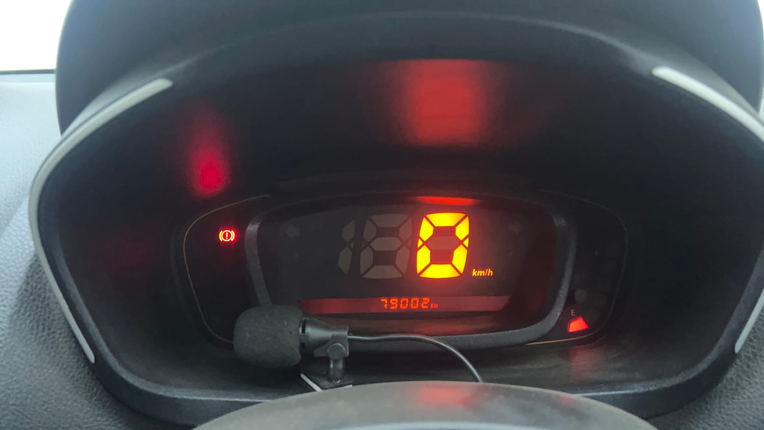 Used 2017 Renault Kwid RXL Petrol Manual interior CLUSTERMETER VIEW